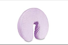 NRG DELUXE FLANNEL FACE REST COVER LAVENDER There's nothing like a soft and inviting flannel cover for your face rest! This cotton flannel face cover is bigger than the average face cradle cover on the market and is made of separate panels and elastic edges that allow the cover to "hug" the face rest cushion smoothly without any wrinkles. Seams are strategically placed to avoid lying on a person's face, avoiding unsightly "post massage lines". This cover will protect your face cradle and add warmth and comfort for your clients. May contain latex. 13" x 13" x 6". 200 thread count. Mix and Match your table linens to create a color scheme that works with your room.