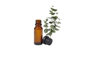 Eucalyptus Essential Oil size: 15mil Emotional/Energetic Qualities: Uplifting Clears the mind and aids concentration Soothes exhaustion Encourages a sense of extra support Immunostimulant: It is believed that eucalyptus has an immunostimulant capacity, possibly on account of its antimicrobial, anti-inflammatory, and tonic actions. Aroma The aroma is powerful, fresh, penetrating, medicinal and cineolic (eucalyptus-like), with camphoraceous and green notes. *** DO NOT use essential oil on the skin without diluting it! *** Most essential oil dilution rates should be 3% or less for topical use (as an example, 3 drops of essential oil to 97 drops of carrier oil). This dilution rate would be considered safe and effective for most aromatherapy applications. Warnings: If pregnant or suffering from illness consult a doctor before use. KEEP OUT OF REACH OF CHILDREN. As with all products, user should test a small amount prior to normal extended use. Oils and Ingredients can be combustible. Use caution when exposing to heat or when laundering linens that have been exposed to this product and then exposed to heat of dryer.