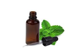 Peppermint Essential Oil. Size:30mil Emotional/Energetic Qualities: Clears energy Uplifts the mind to reduce fatigue Awakens, refreshes Stimulates new ideas and creativity Supports self confidence Aroma: Peppermint oil falls into the ‘medicinal’ fragrance category. It has a strong, fresh, penetrating, and mentholic scent, with green and herbaceous notes. Immunostimulant: Peppermint oil has good antioxidant action. Coupled with its antimicrobial actions, this may help stimulate immune function. *** DO NOT use essential oil on the skin without diluting it! *** Most essential oil dilution rates should be 3% or less for topical use (as an example, 3 drops of essential oil to 97 drops of carrier oil). This dilution rate would be considered safe and effective for most aromatherapy applications. Warnings: If pregnant or suffering from illness consult a doctor before use. KEEP OUT OF REACH OF CHILDREN. As with all products, user should test a small amount prior to normal extended use. Oils and Ingredients can be combustible. Use caution when exposing to heat or when laundering linens that have been exposed to this product and then exposed to heat of dryer.