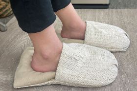 A fresh look with an updated fabric! Still serene and natural colors, but a bit more durable and modern. Give your client an added special treatment with the warmth of the mule style slipper. The warmth blended with the benefits of the inner aroma therapy, is pleasantly calming and offers the relief your feet crave. Each mule has two removable inserts.